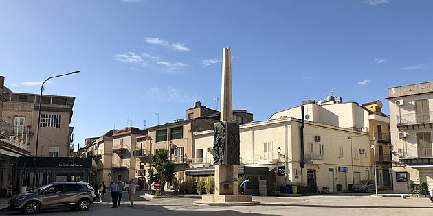 Obelisco a Delia