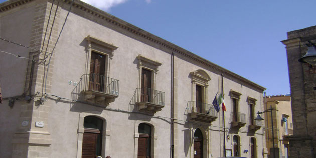 Ballarò Palace in Mineo