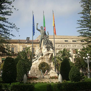 Piazza Garibaldi ad Acireale