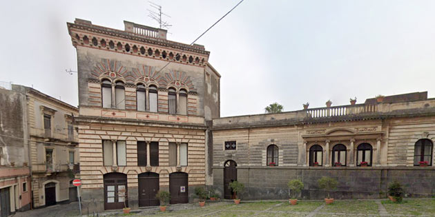 Piazza Pasini ad Acireale