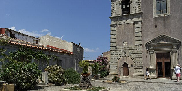 Piazza della Triade a Forza D'agrò