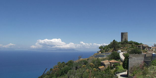 Saracen Tower in Piraino
