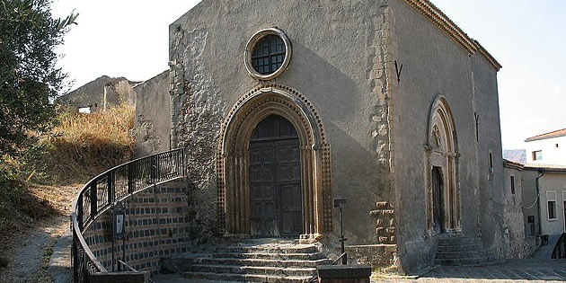 curiosita-chiesa-san-michele-savoca